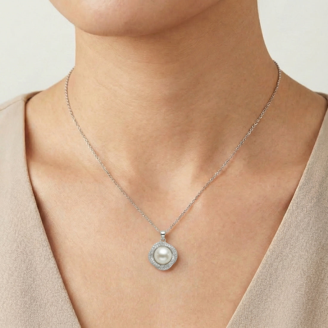 Silver-Tone Pearl Circle Pendant Necklace