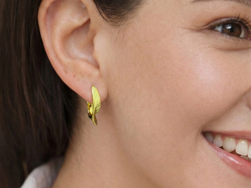 Why Minimalist Jewelry Never Goes Out of Style