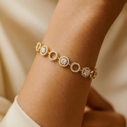 Gold-Plated Round Halo Link Bracelet